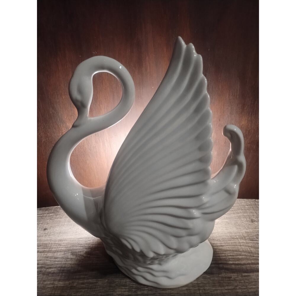 Vintage 1959 Maddux of California Swan Lamp Pot Planter #828 MCM White Works!